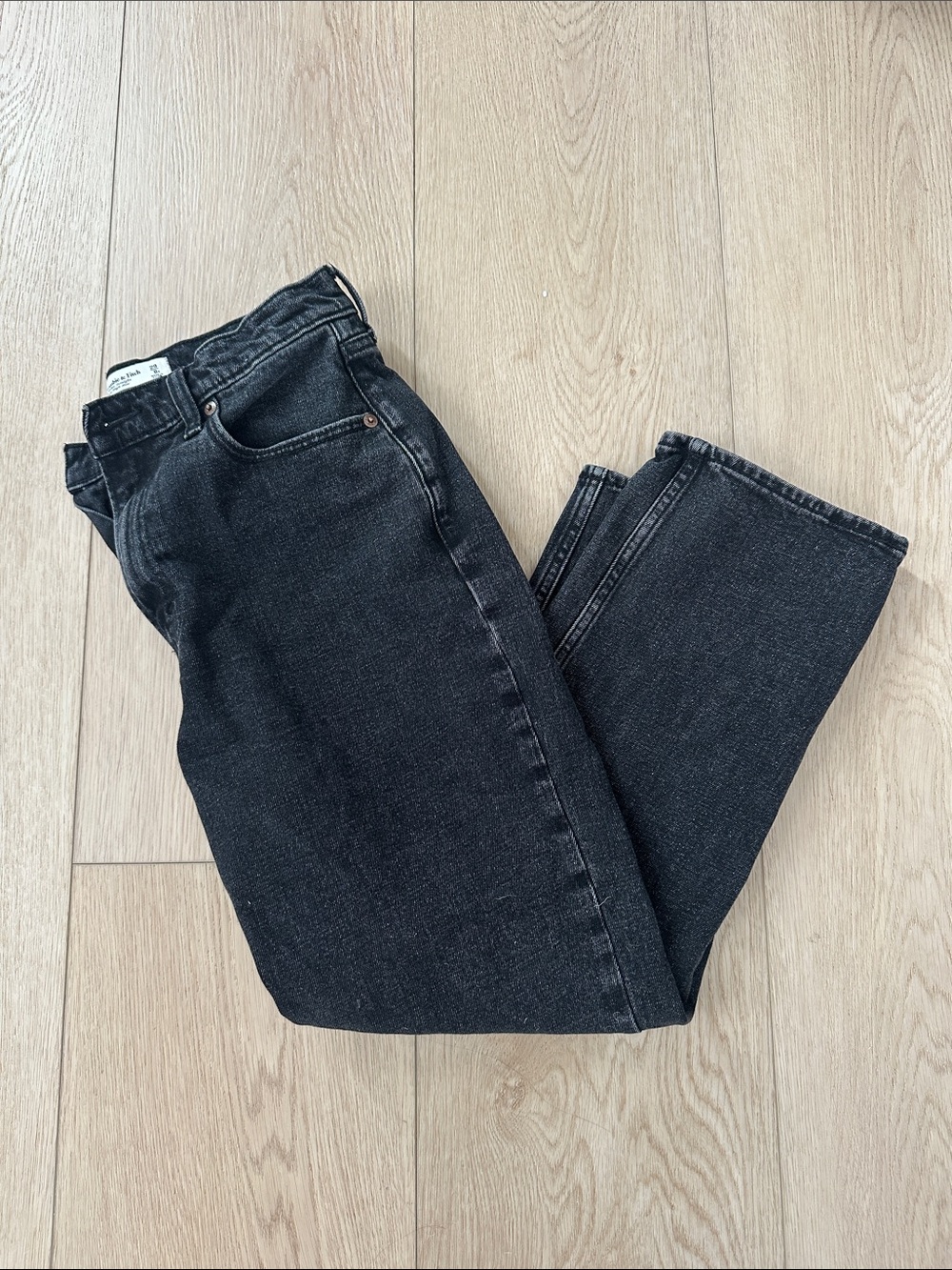 Abercrombie Ankle Straight Ultra High-Rise Curve Love jeans